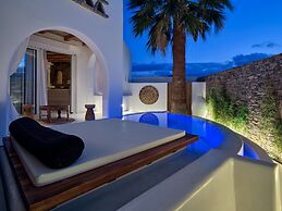 Zefi Hotel & Suites