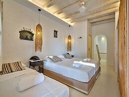 Zefi Hotel & Suites