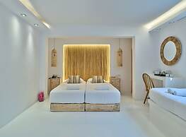 Zefi Hotel & Suites