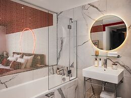 Seven Hotel Paris
