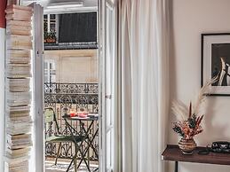 Seven Hotel Paris