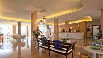 Puerto Azul Suite Hotel