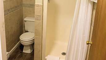 Hampton Motor Inn