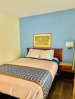 Hampton Motor Inn