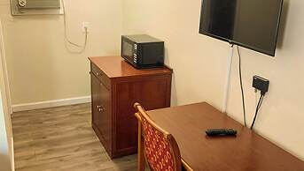 Hampton Motor Inn