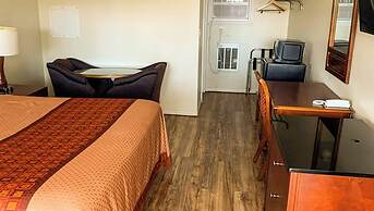 Hampton Motor Inn