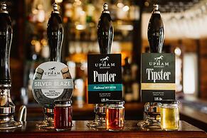 The Hawk Inn