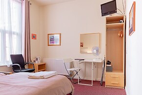 City Centre Guest House - Gloucester Park