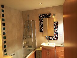The Highworth Hotel