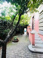 Orange Garden Bed & Breakfast