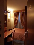 Hotel Dina