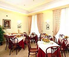 Hotel Dina