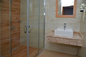 Tuntas Beach Hotel Altinkum