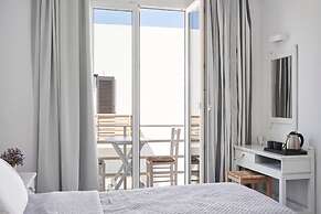 Polos Hotel