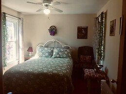 Niagara Inn Bed & Breakfast