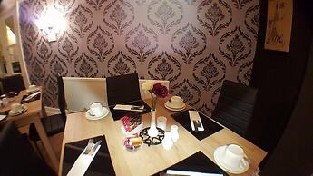Queens Plaza Hotel