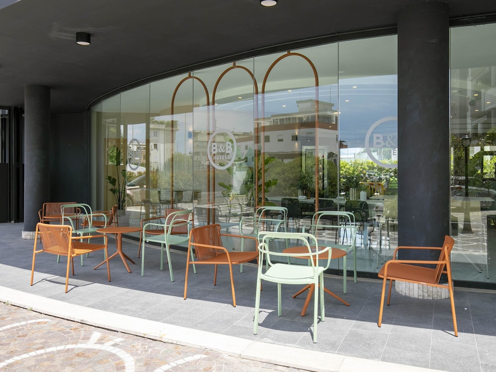 B&B HOTEL Latina