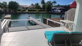HBK Villa Rentals at Jolly Harbour