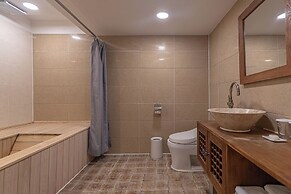 Seaes Hotel & Resort