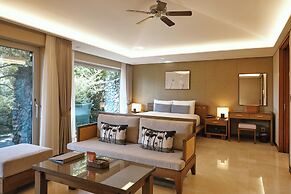 Seaes Hotel & Resort