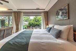 Seaes Hotel & Resort
