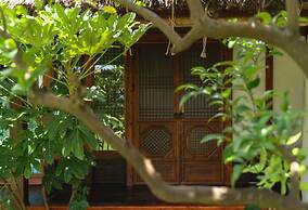 Seaes Hotel & Resort
