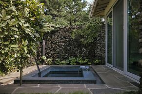 Seaes Hotel & Resort
