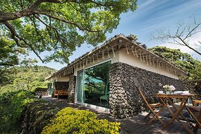 Seaes Hotel & Resort
