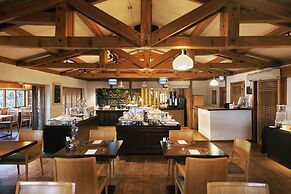 Seaes Hotel & Resort