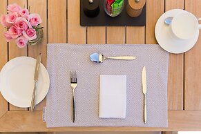 Compass House Boutique Hotel