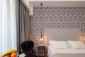 Steris Elegant Beach Hotel