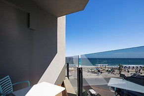 Steris Elegant Beach Hotel