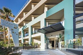 Steris Elegant Beach Hotel