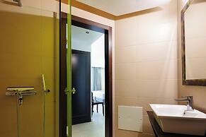 Steris Elegant Beach Hotel