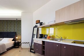 Steris Elegant Beach Hotel
