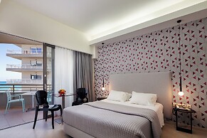 Steris Elegant Beach Hotel