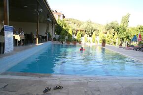 Dort Mevsim Hotel