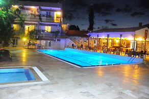 Dort Mevsim Hotel
