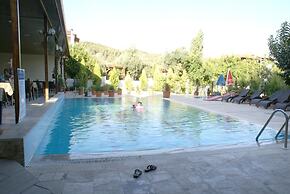 Dort Mevsim Hotel