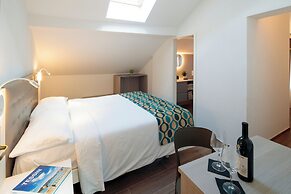 Hotel America