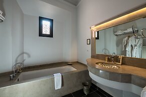 Riad Altair