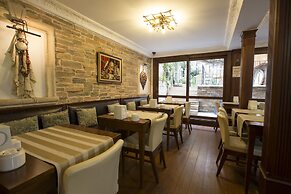 Sphendon Hotel