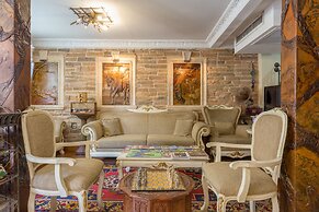 Sphendon Hotel