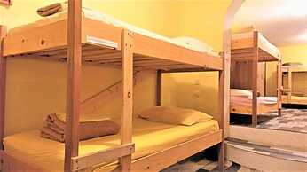 Dragan´s Den Hostel