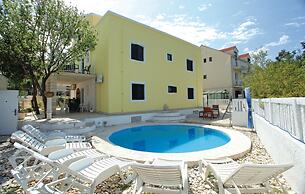 Dragan´s Den Hostel