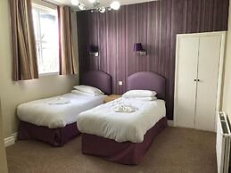 Riviera Hotel