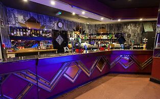 Riviera Hotel