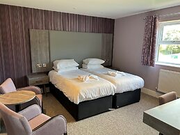 Riviera Hotel
