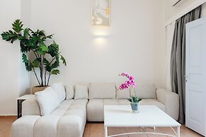 Kastro Suites
