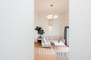 Kastro Suites
